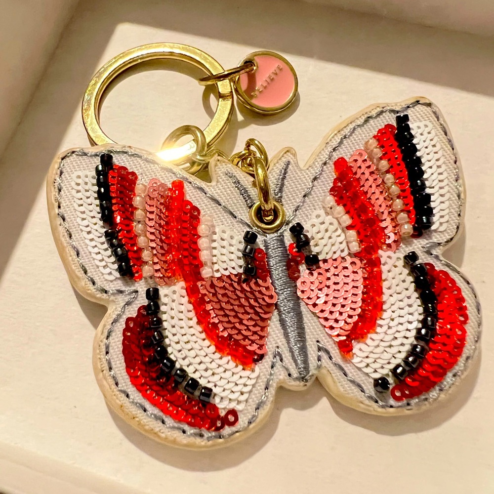 Papyrus leather embroidered butterfly key ring - Believe